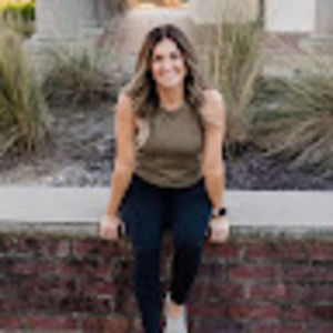 Meet your Posher, Olivia